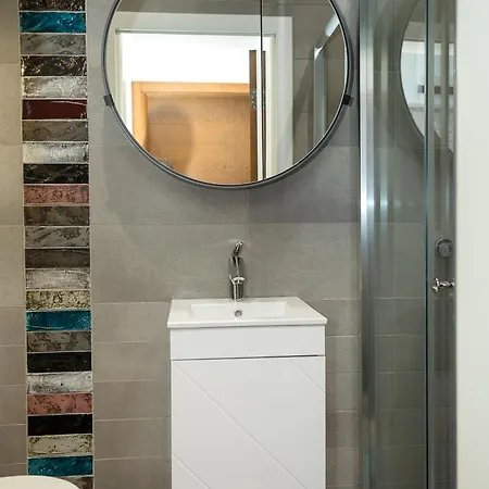 Cozy Flat With Two Bedrooms In By Flat Mаnаger Apartmán *