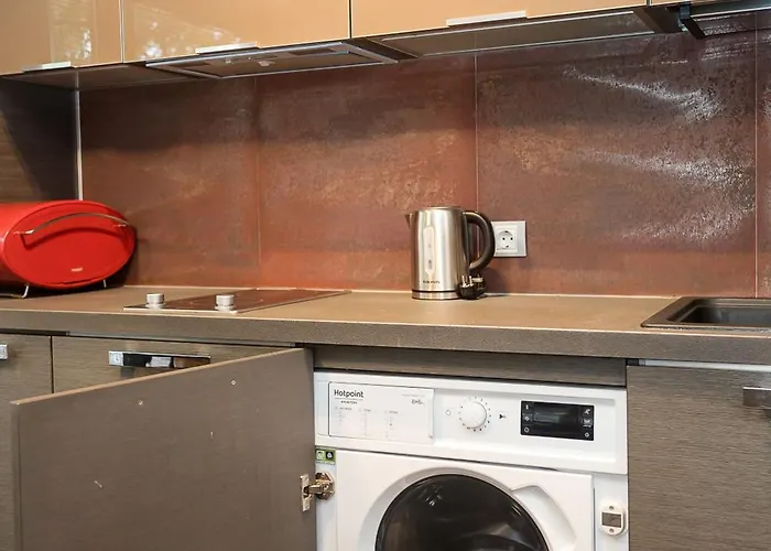 Cozy Flat With Two Bedrooms In By Flat Mаnаger Apartman *