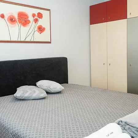 Cozy Flat With Two Bedrooms In By Flat Mаnаger Апартаменты *