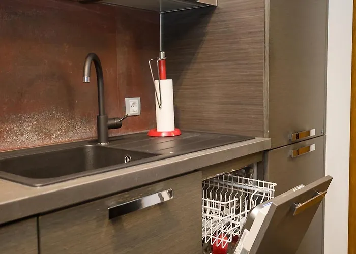 Cozy Flat With Two Bedrooms In By Flat Mаnаger Warna